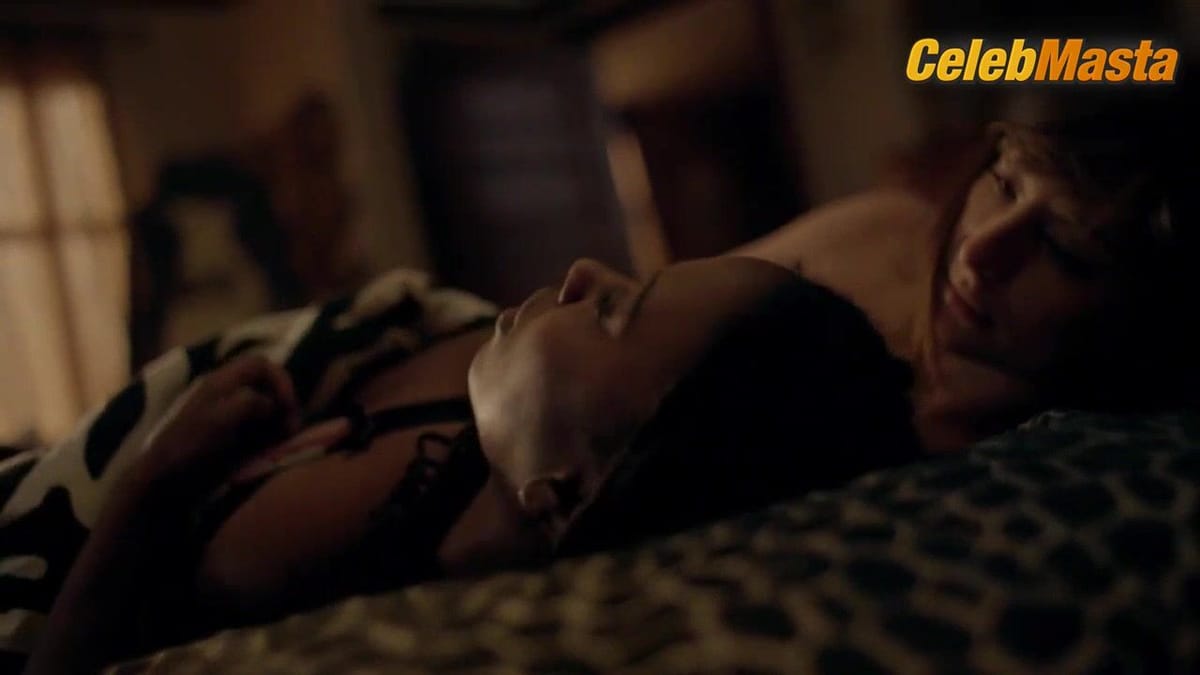 Shanola Hampton and Isidora Goreshter's Naked Scene in Shameless