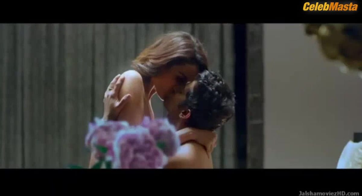 Mandana Karimi's Steamy Scene in The Casino