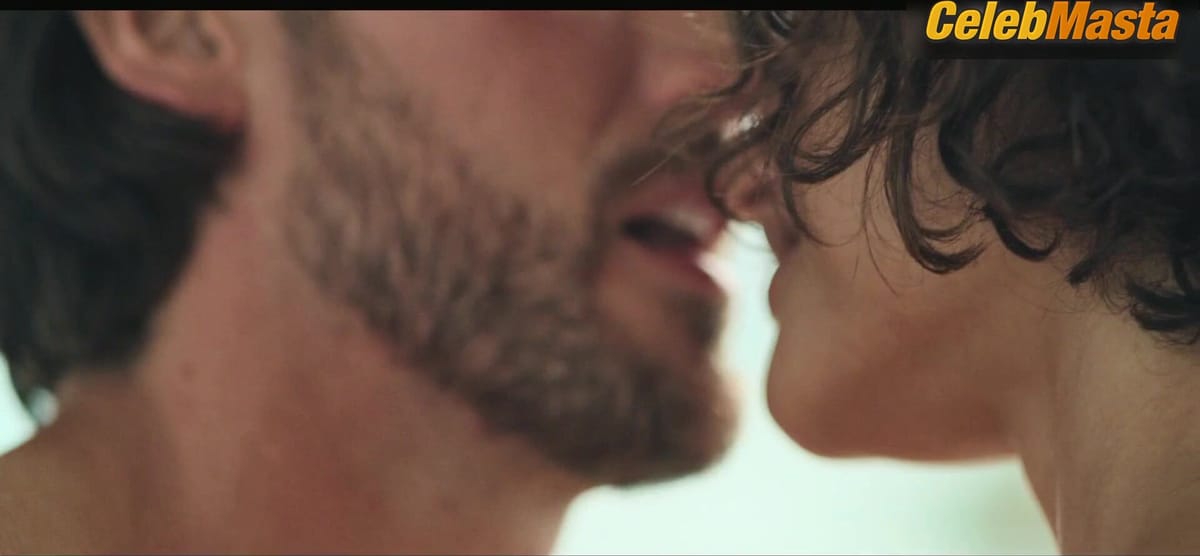 Debora Nascimento Flaunts Butt, Boobs Scene in Lady Voyeur