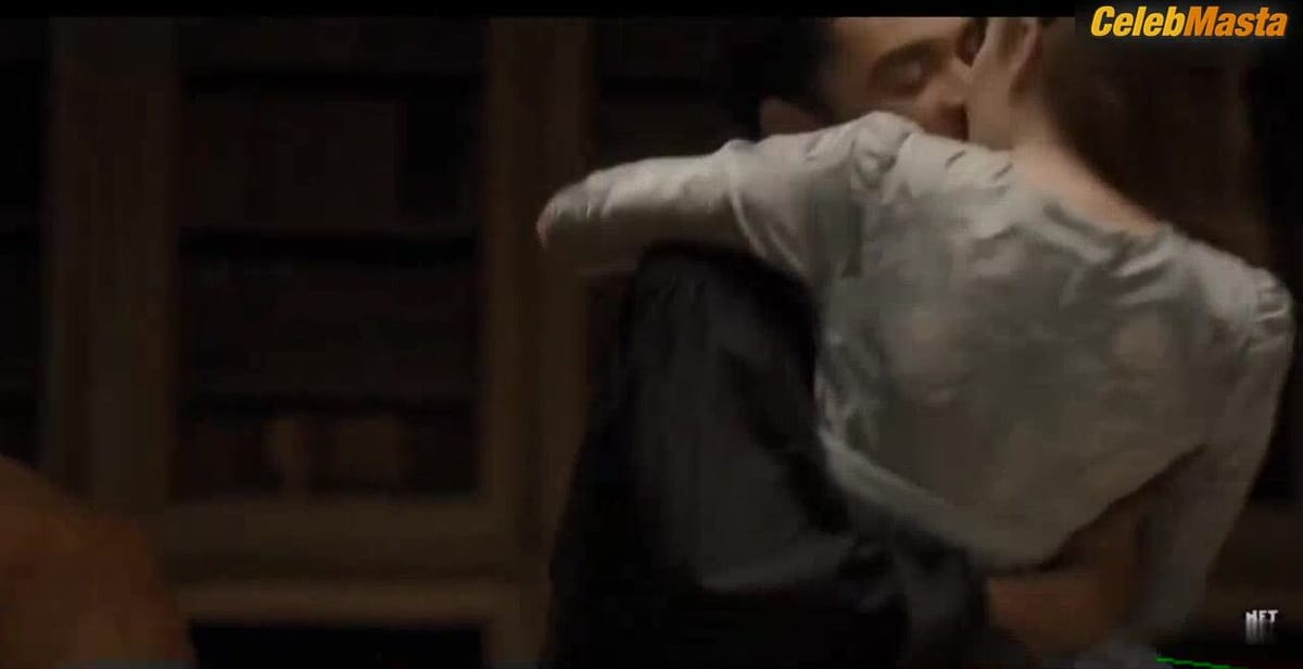 Phoebe Dynevor's Hot Scene in Bridgerton