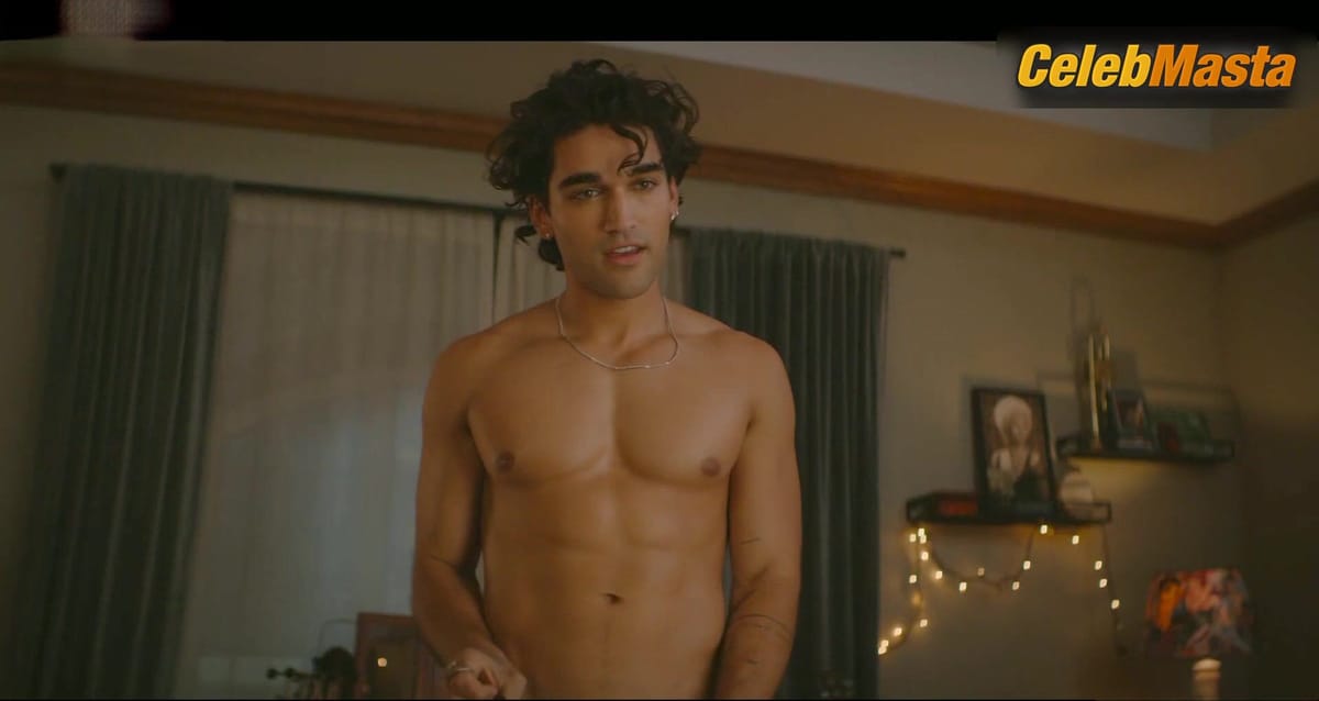 Ella Bright Shows Underwear Scene in Off Campus