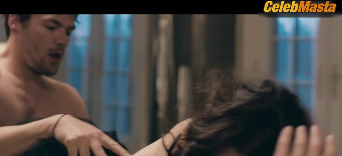 Roxane Mesquida and Alexia Landeau Lesbian, Tits Scene from Kiss Of The Damned