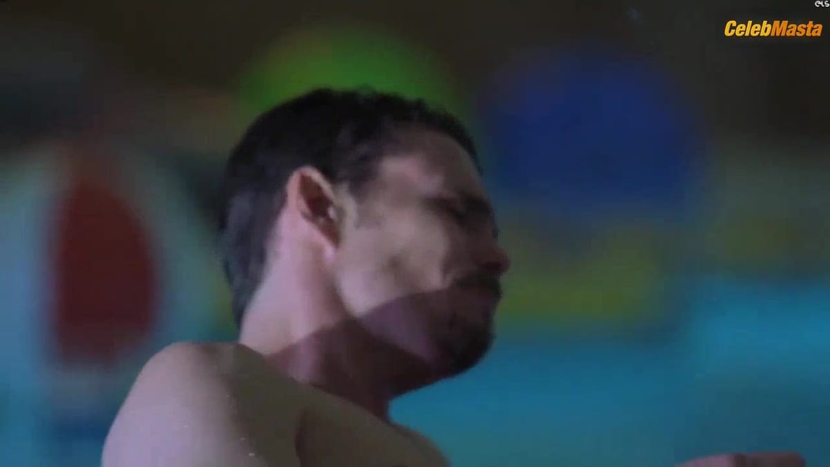 Arielle Kebbel's Swimsuit Scene in Entourage