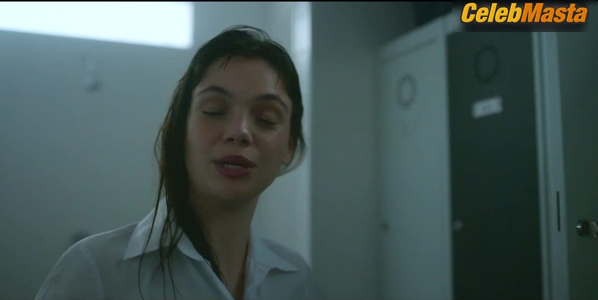 Claudia Salas and Martina Cariddi's Underwear Scene in Elite