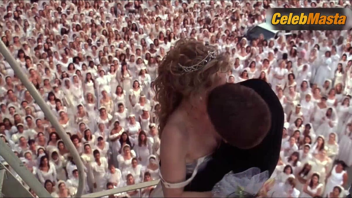 Renee Zellweger's Boobs Scene in The Bachelor