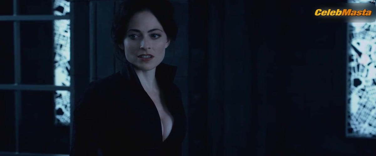 Lara Pulver and Daisy Head Sex Scene from Underworld Blood Wars