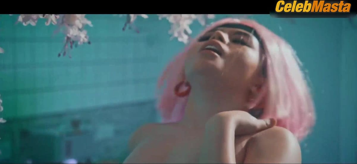 Erika Balagtas Bares Boobs Scene in Pantasya Ni Tami