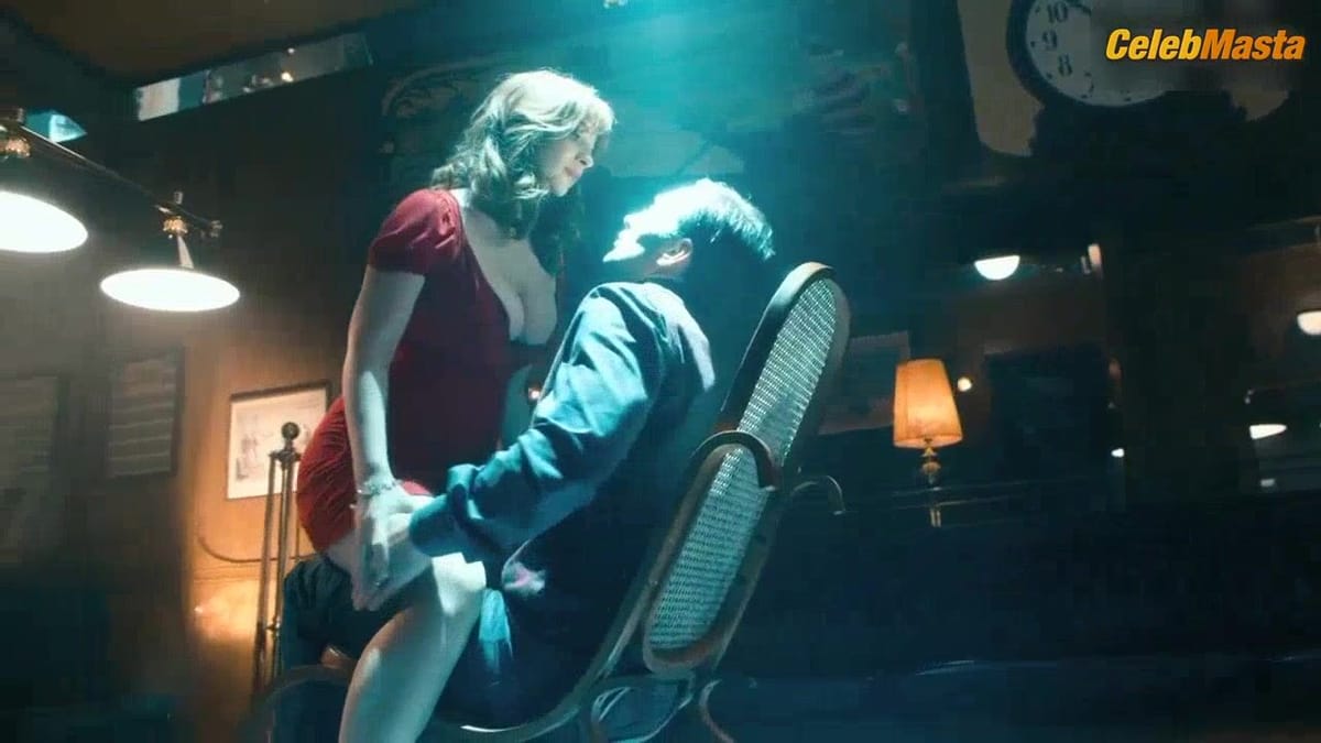 Vica Kerekes Boobs Scene in Muzi V Nadeji