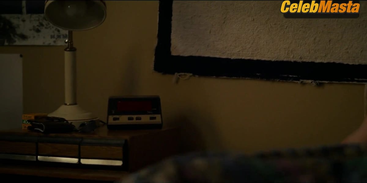 Natalia Dyer's Underwear Scene from Stranger Things