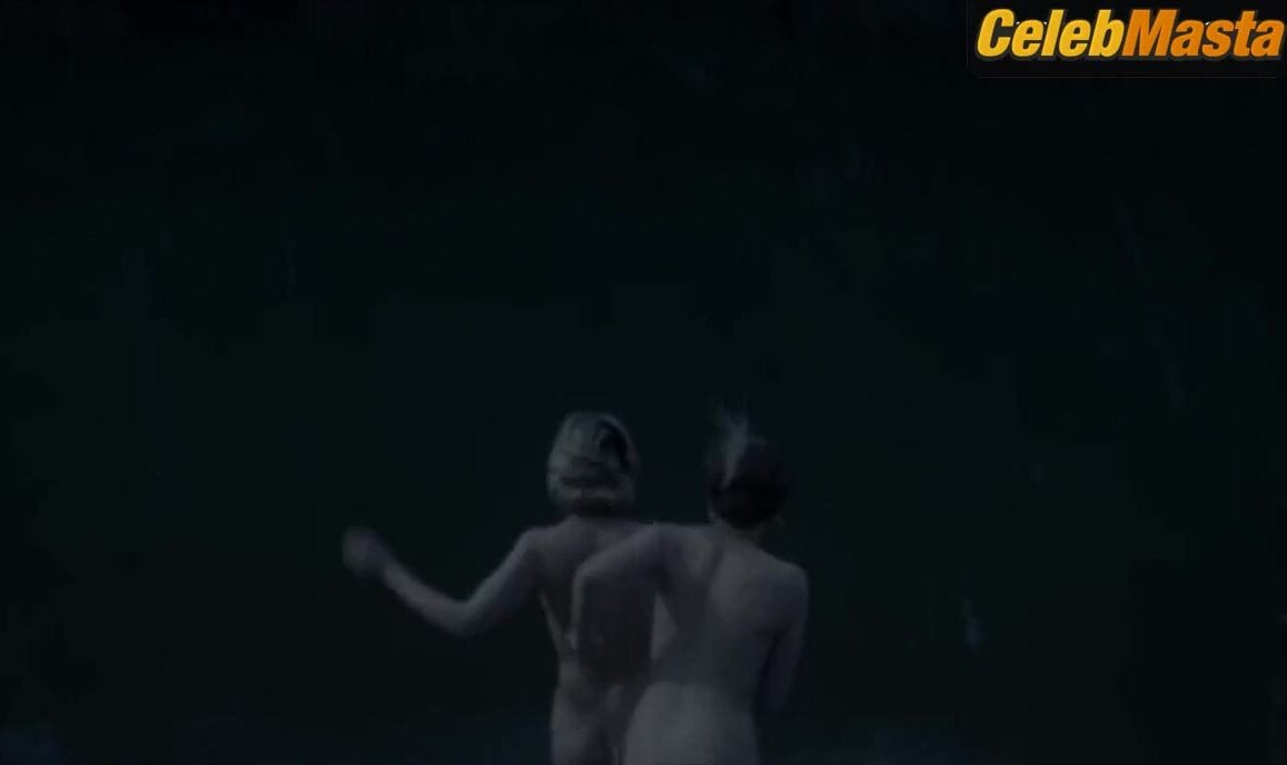 Rachael Stirling, Rosamund Pike nude/sexy scene in Women In Love