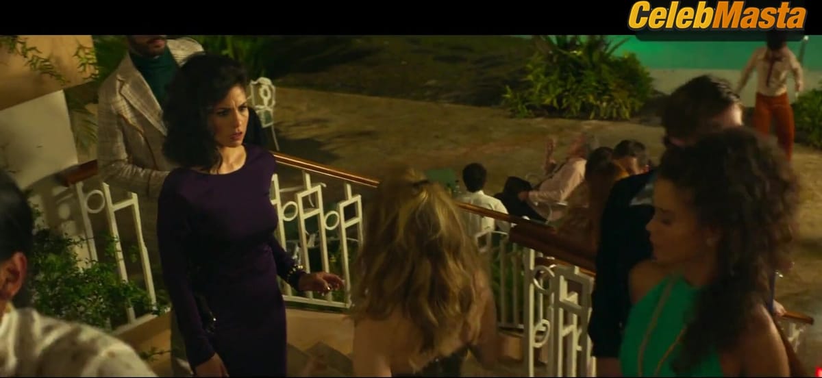 Erin Moriarty and Isabel Arraiza Share a Lesbian Scene in Driven