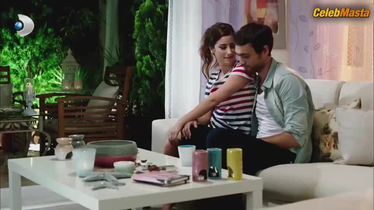 Hazal Kaya's Sex Scene from A.s.k.