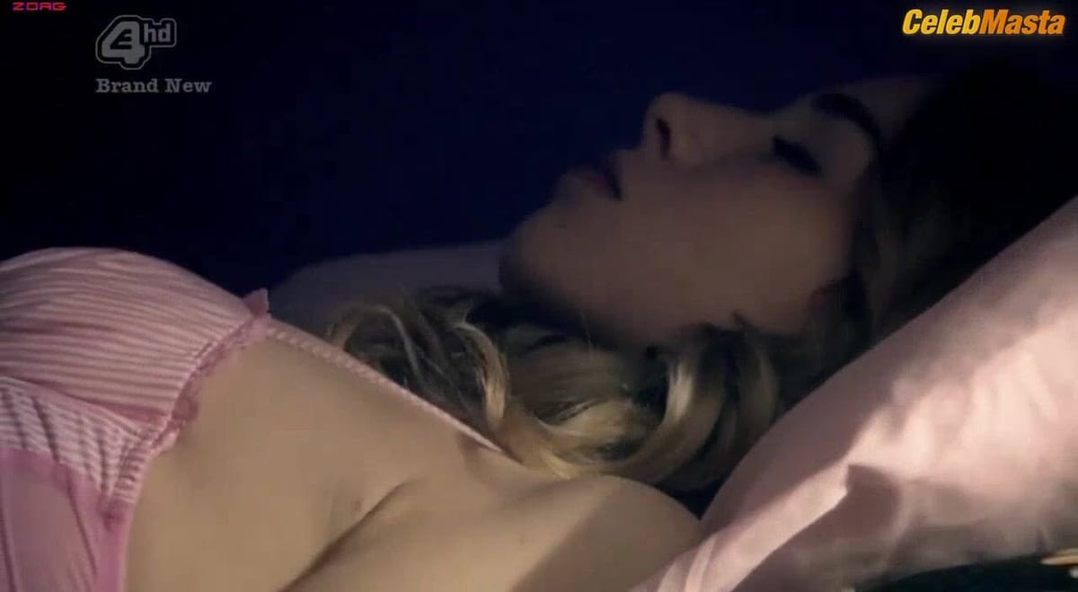 Freya Mavor's Ass and Tits Scene in Skins
