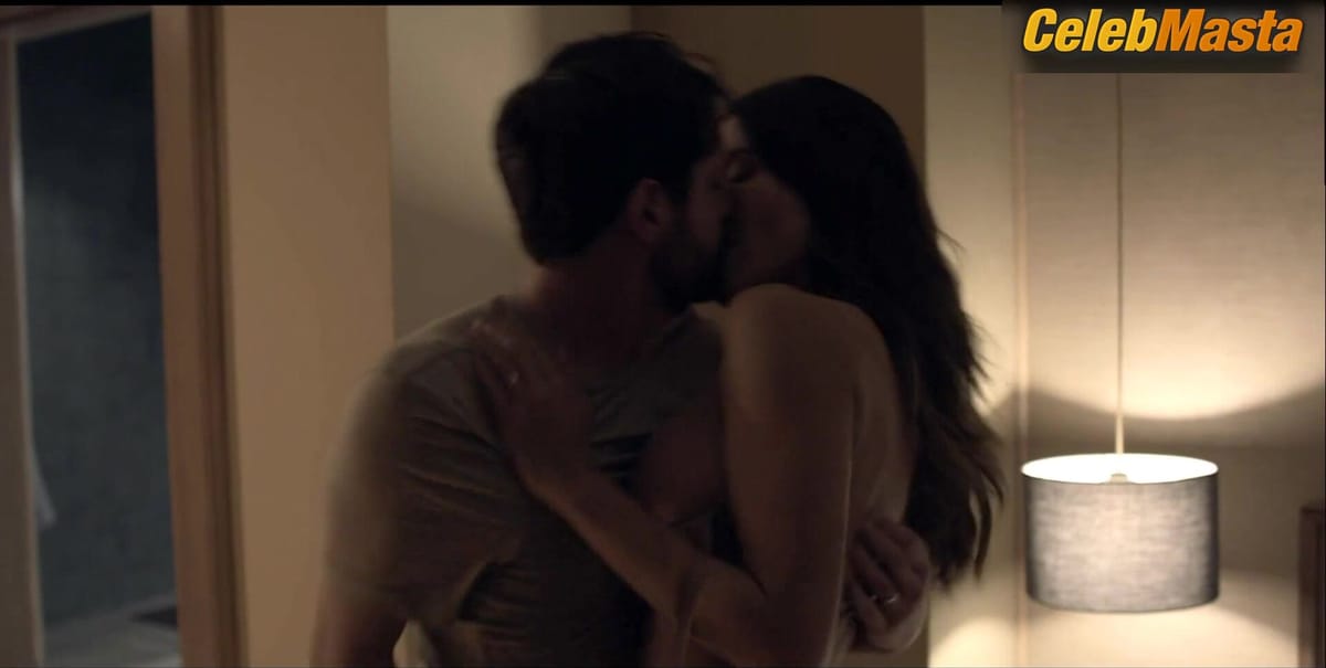 Esmeralda Pimentel Shows Boobs, Underwear Scene in El Candidato