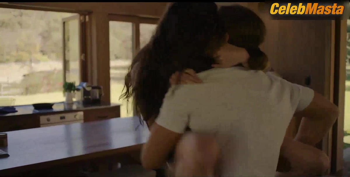 Phoebe Tonkin Shows Sex Scene in Two Years Later