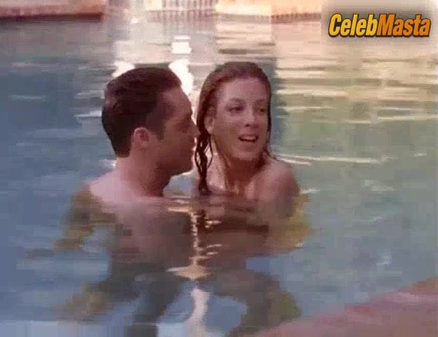 Tori Spelling's Swimsuit Scene in Beverly Hills, 90210
