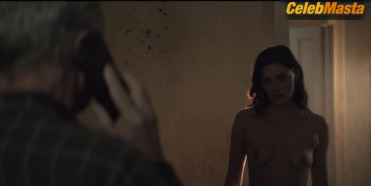 Phoebe Tonkin's Tits Scene in Bloom