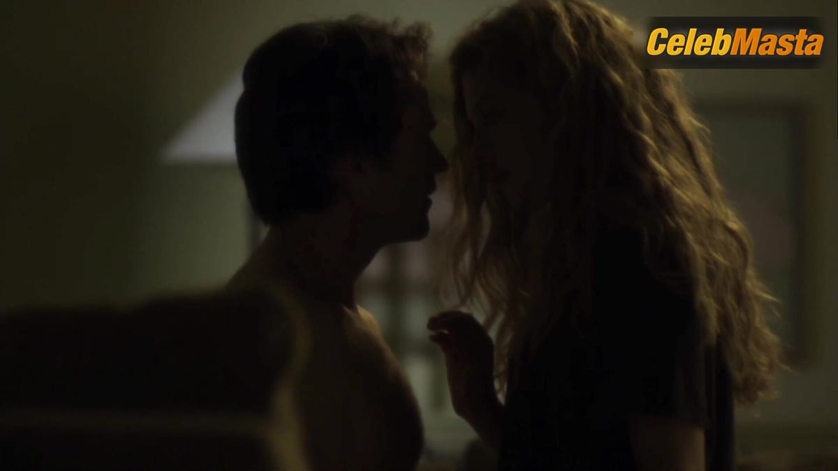 Rachelle Lefevre Booty, Underwear Scene in The Caller
