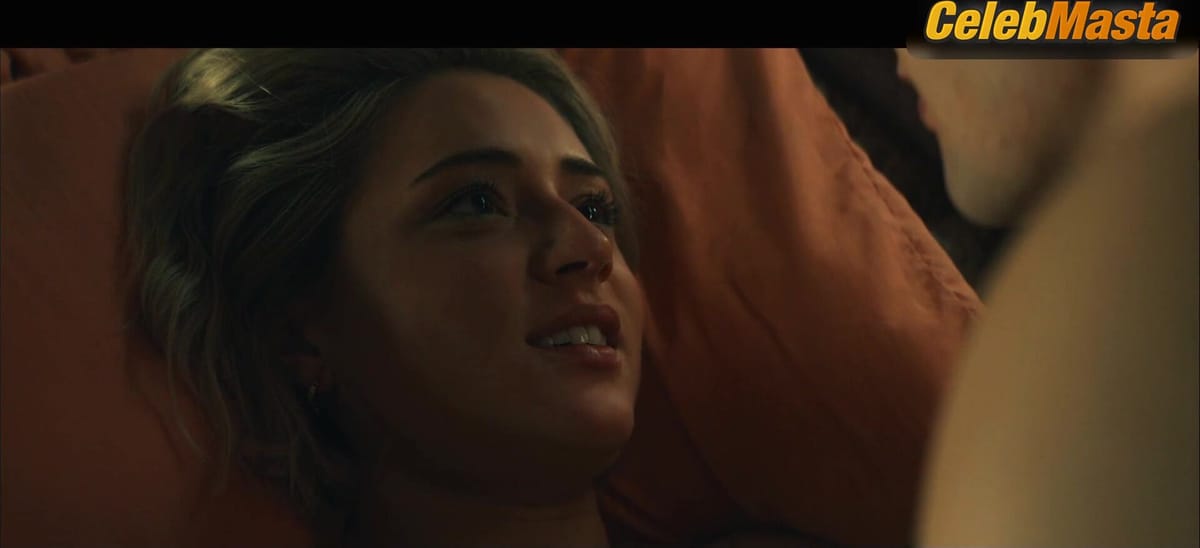 Lizze Broadway nude/sexy scene in Gen V
