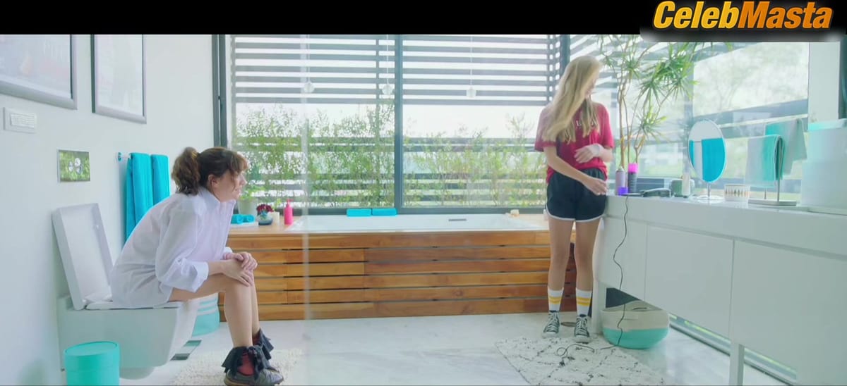 Ludwika Paleta and Regina Blandon's Swimsuit Scene in War Of Likes