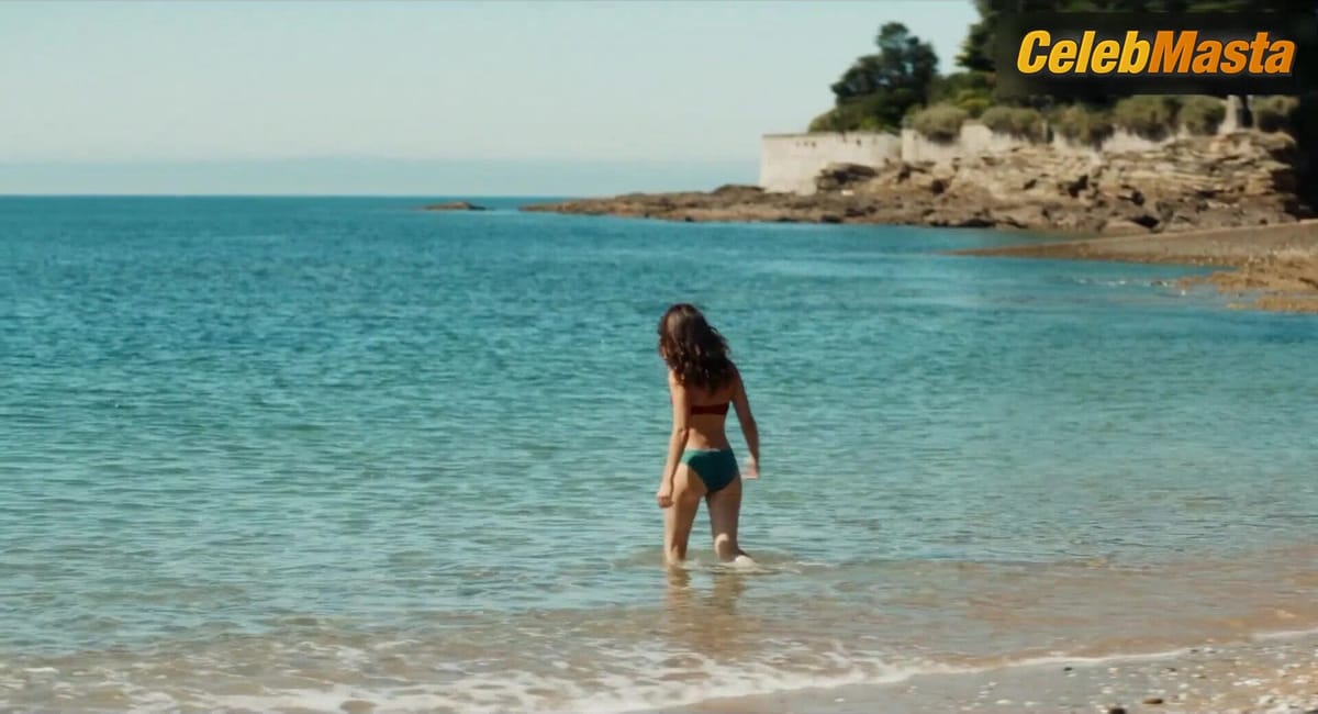 Anais Demoustier's Underwear Scene in Anais In Love