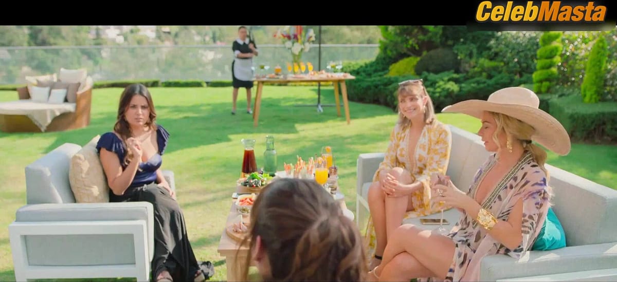 Regina Blandon, Ludwika Paleta, Isidora Vives and Siouzana Melikian Tits Scene from War Of Likes