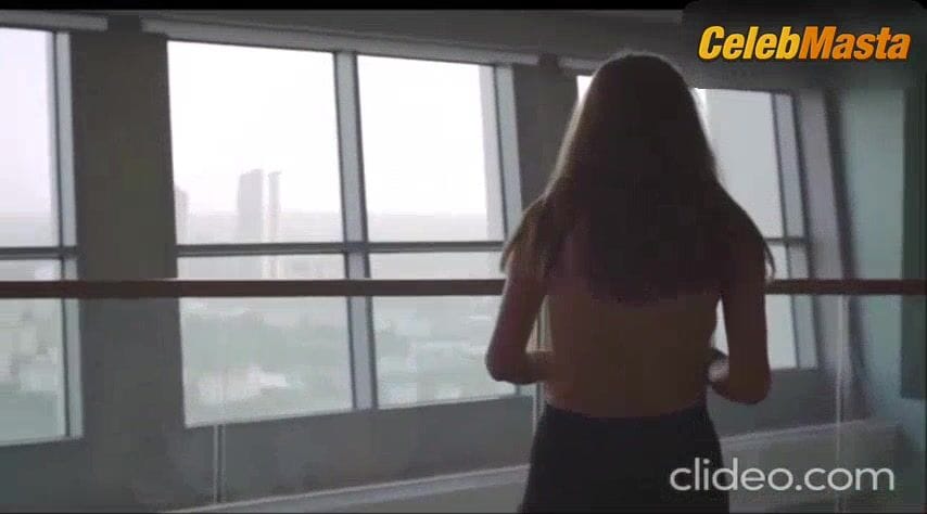 Aslihan Malbora's Sex Scene in Darmaduman