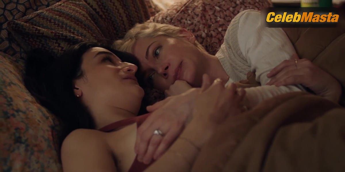 Michelle Williams and Jenny Slate Boobs Scene in Dying for Sex