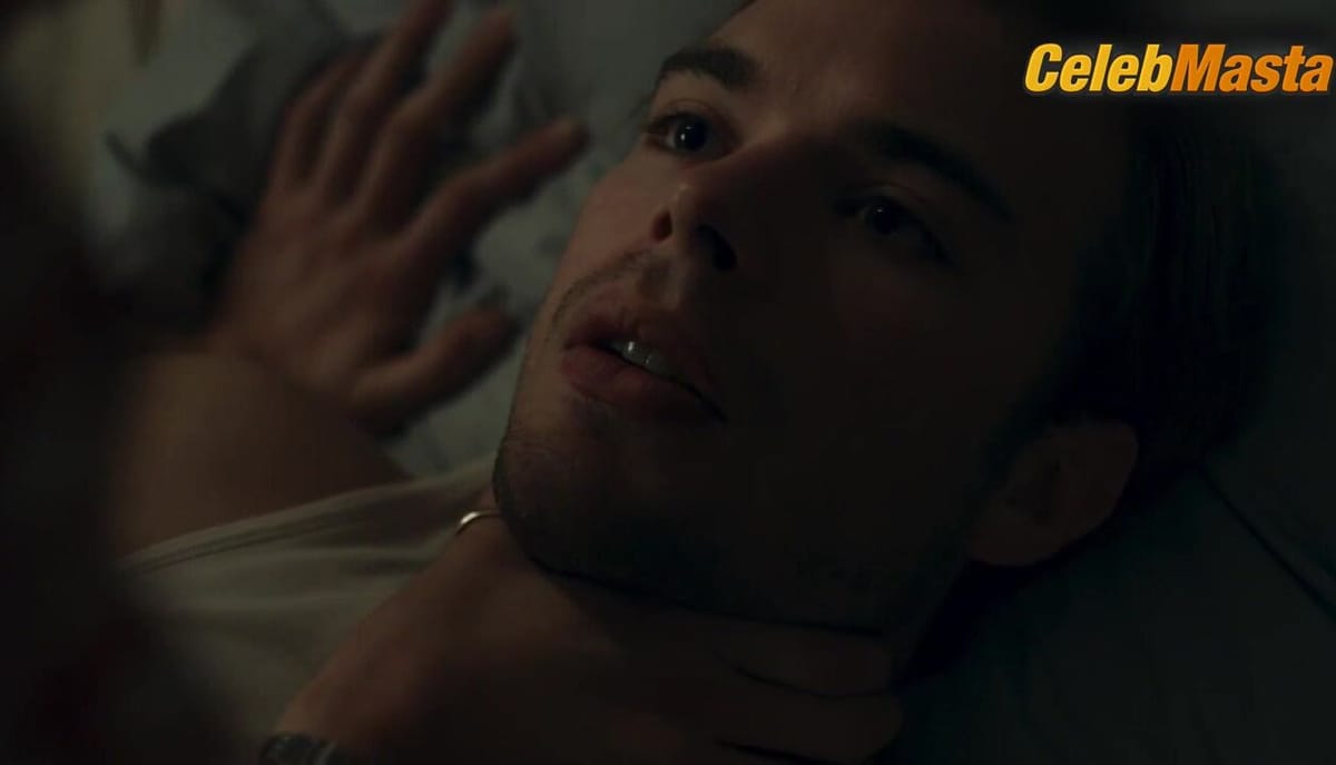 Jodie Comer's Sexy Scene in Killing Eve