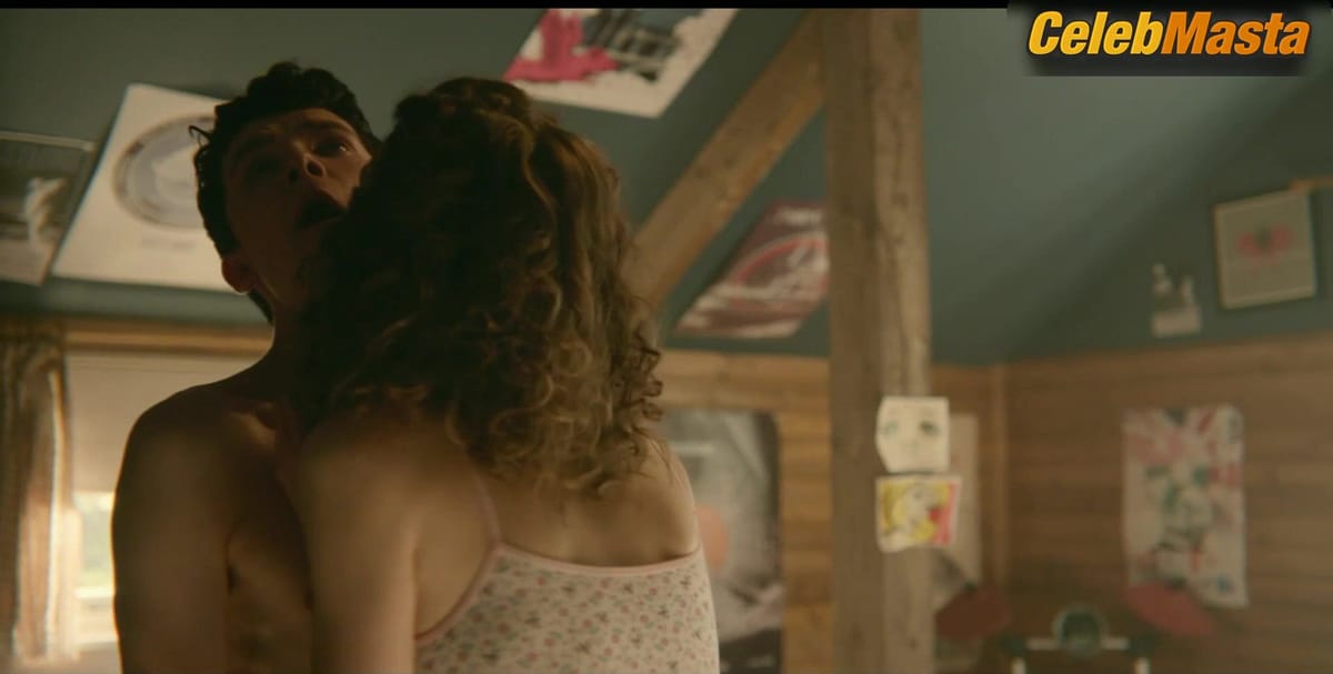 Tanya Reynolds Reveals Underwear Scene in Sex Education