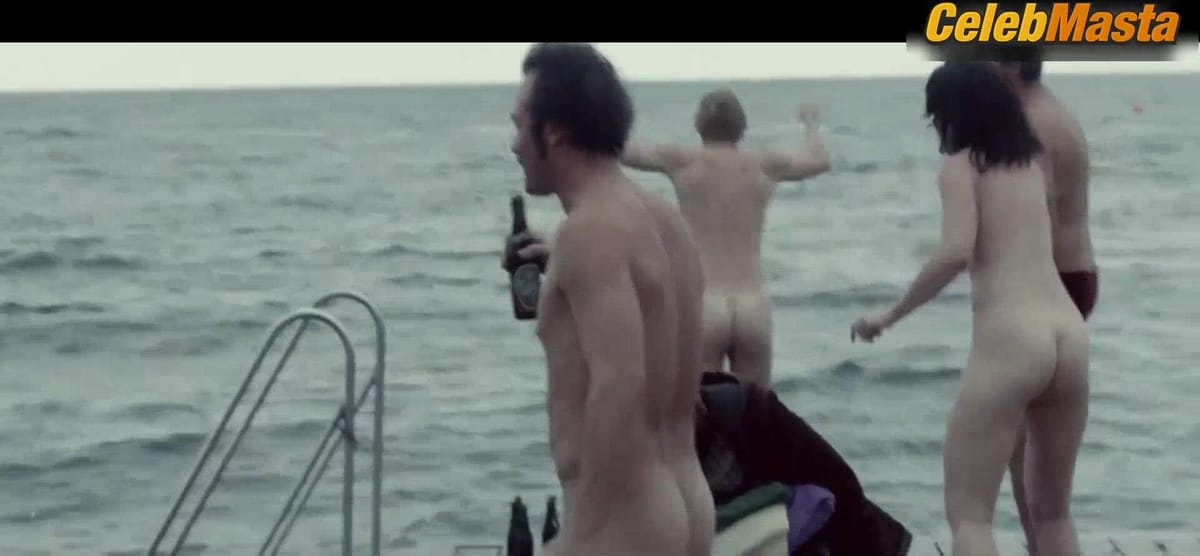 Trine Dyrholm, Julie Agnete Vang, Anne Gry Henningsen and Helene Reingaard Neumann Sex Scene from The Commune