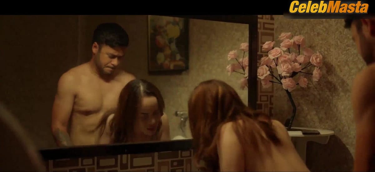 Julia Bersana's Ass, Tits Scene in Kabayo