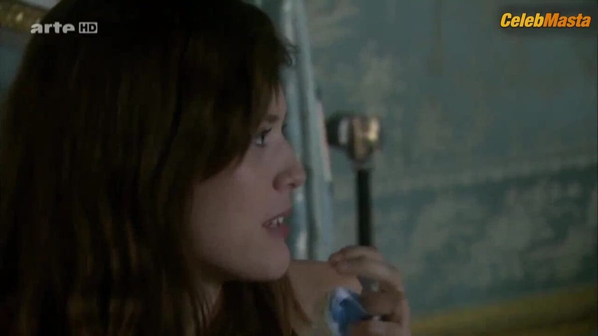 Emily Cox Tits Scene from Eine Konigliche Affare