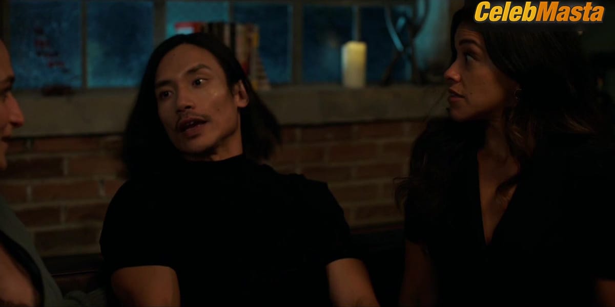 Jenny Slate and Gina Rodriguez Reveal Lesbian Scene in I Want You Back