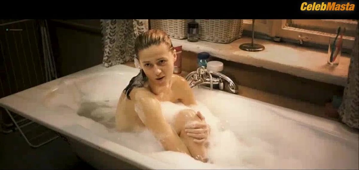 Agnieszka Grochowska Shows Boobs Scene in Shameless