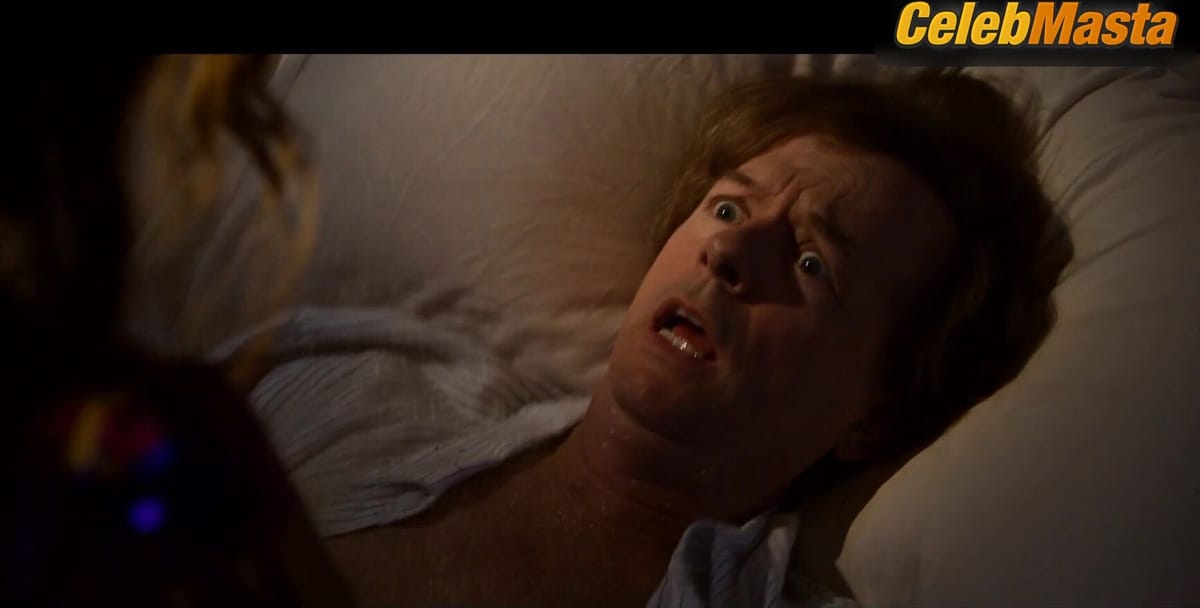 Sarah Chalke and Lauren Lapkus Sexy Scene from The Wrong Missy