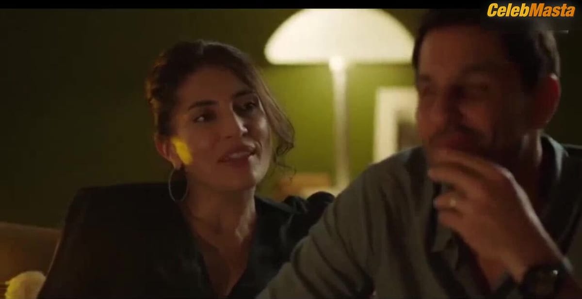Caterina Murino Flaunts Tits, Underwear Scene in La Maison D'en Face