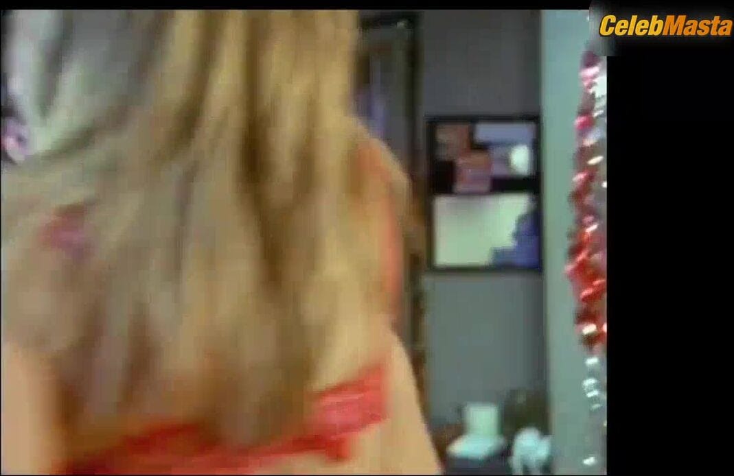 Sarah Chalke Hot Scene from Scrubs