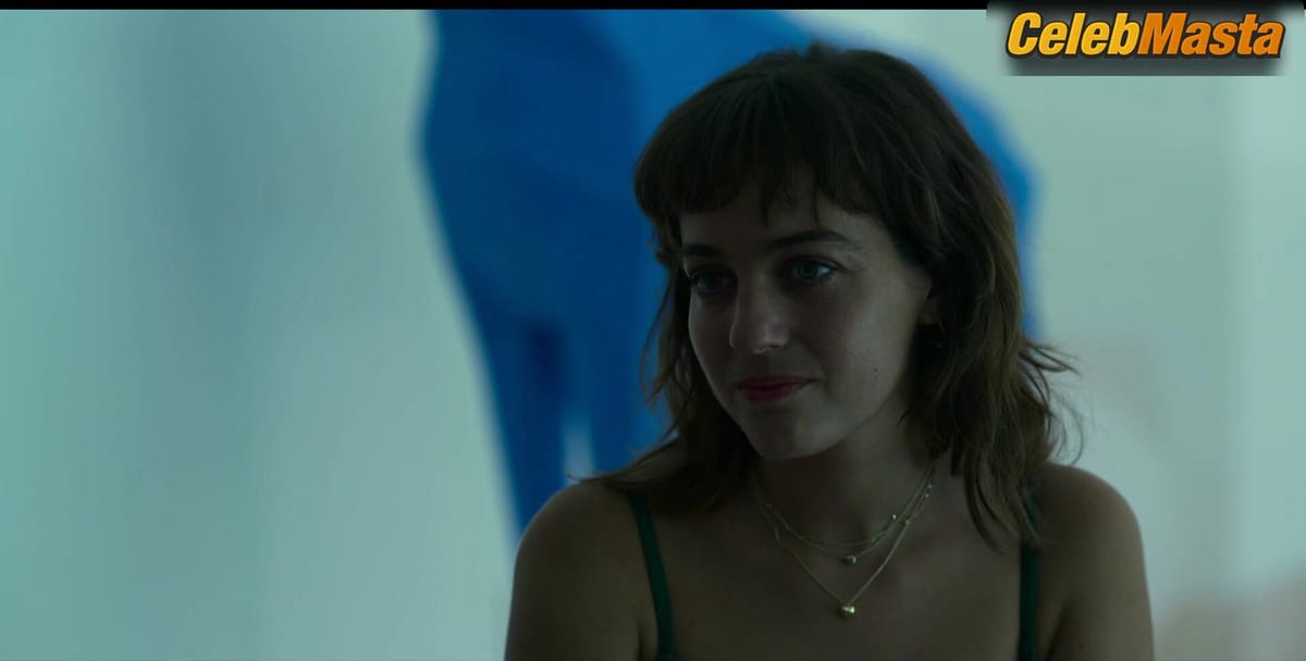 Beatrice Granno, Serena De Ferrari and Susanna Acchiardi Swimsuit Scene in Zero