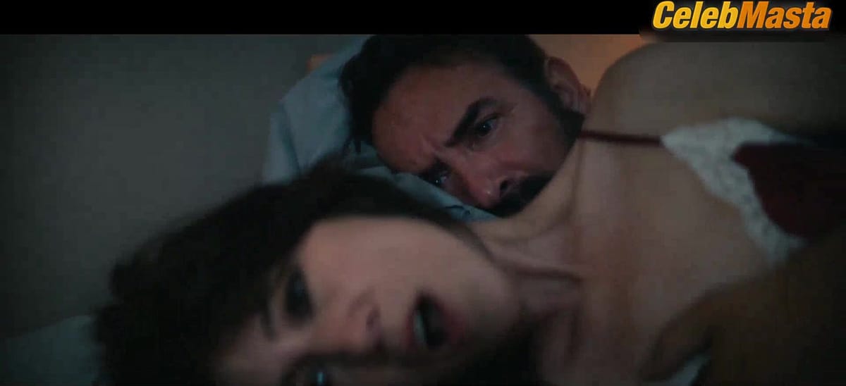 Charlotte Gainsbourg, Lubna Azabal and Marie Le Cam's Tits Scene in Alphonse