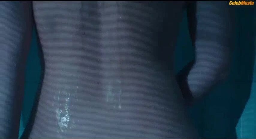 Ophelie Bau Sexy Scene from Bri
