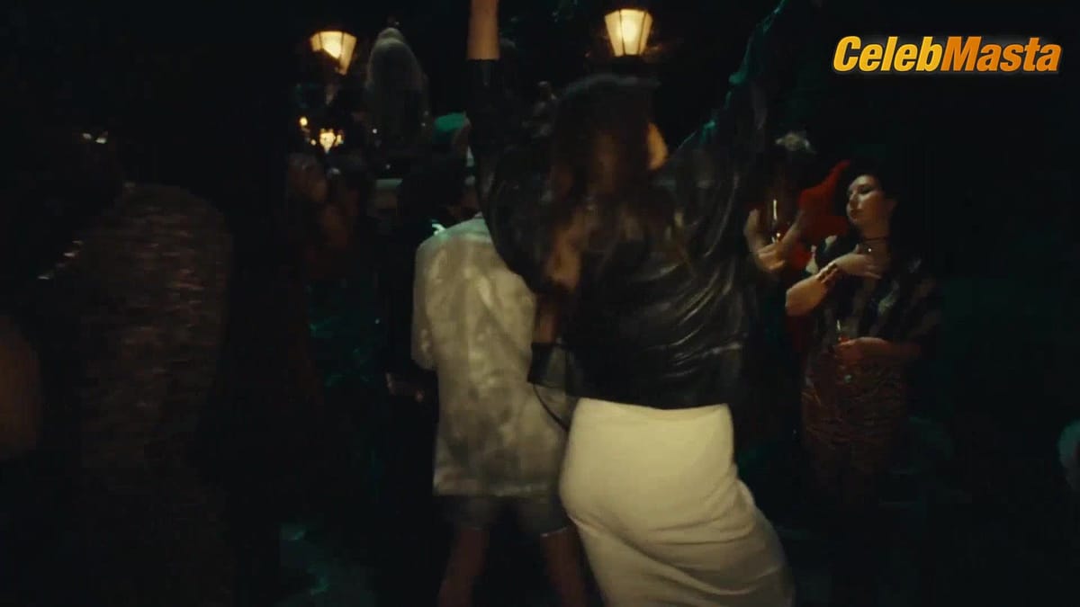 Lise Risom Olsen, Anna Szymanczyk, Julia Polaczek and Unknown Lesbian's Booty Scene from X-rated Queen