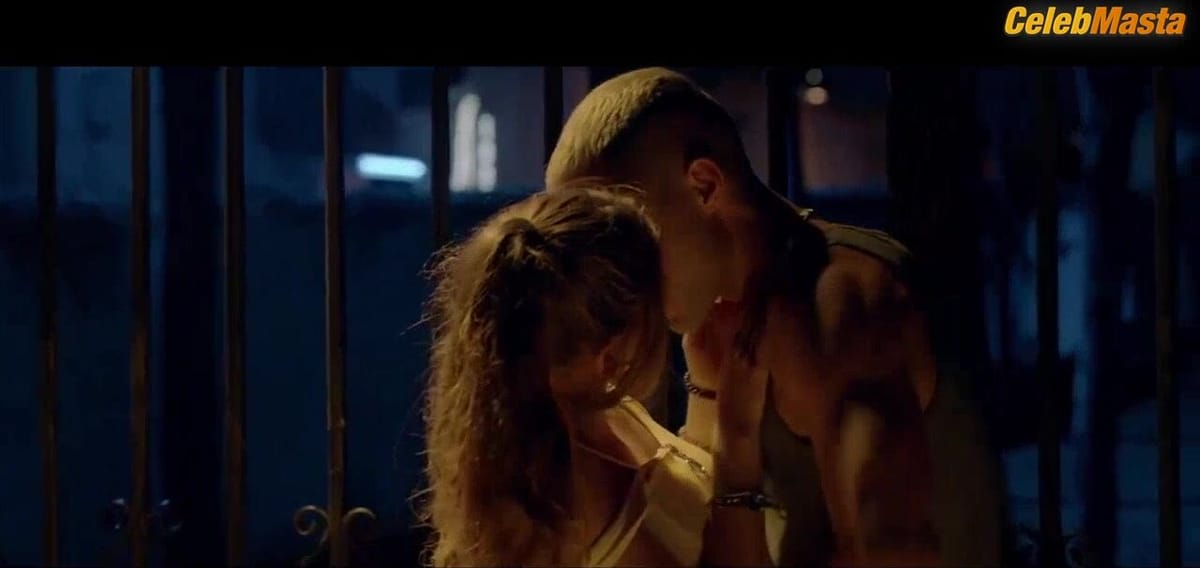 Carmen Arrufat's Sexy Scene in The Innocence