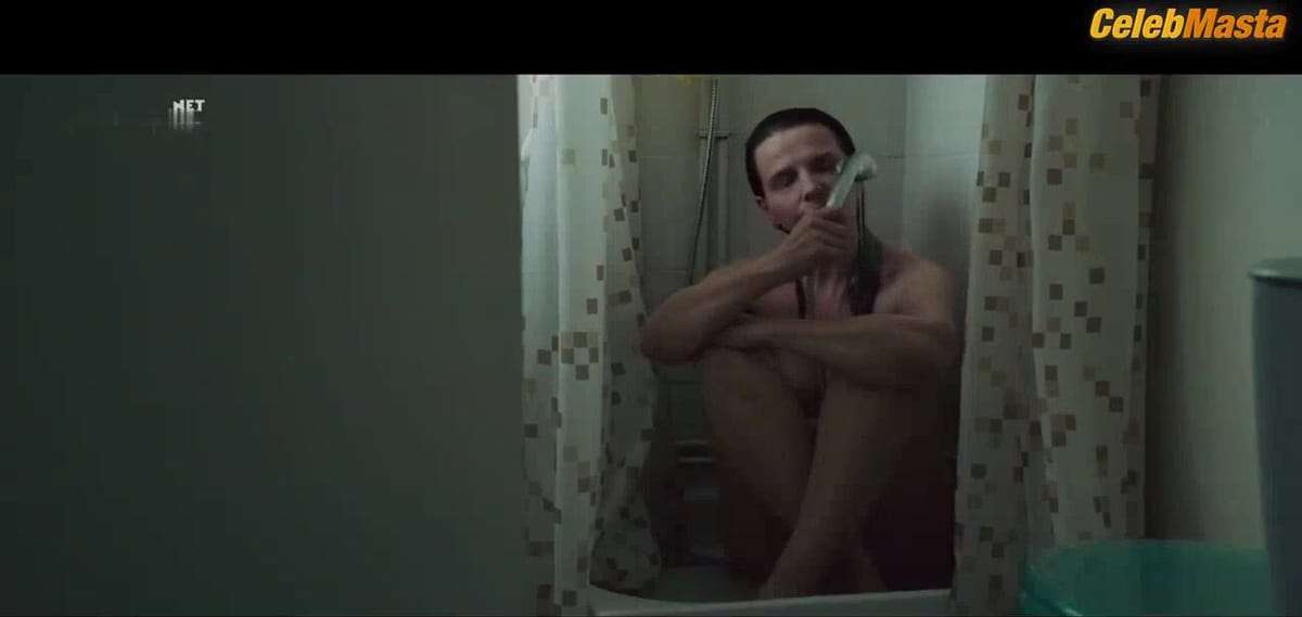 Juliette Binoche Tits Scene from Between Two Worlds
