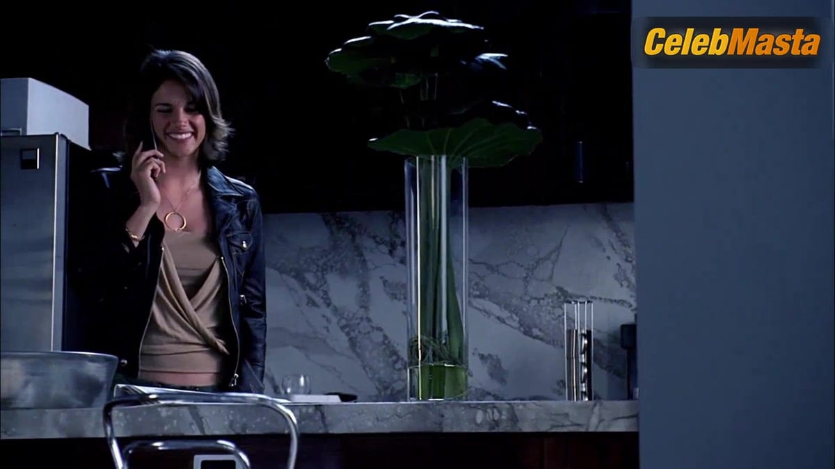 Missy Peregrym's Sex Scene in Heroes