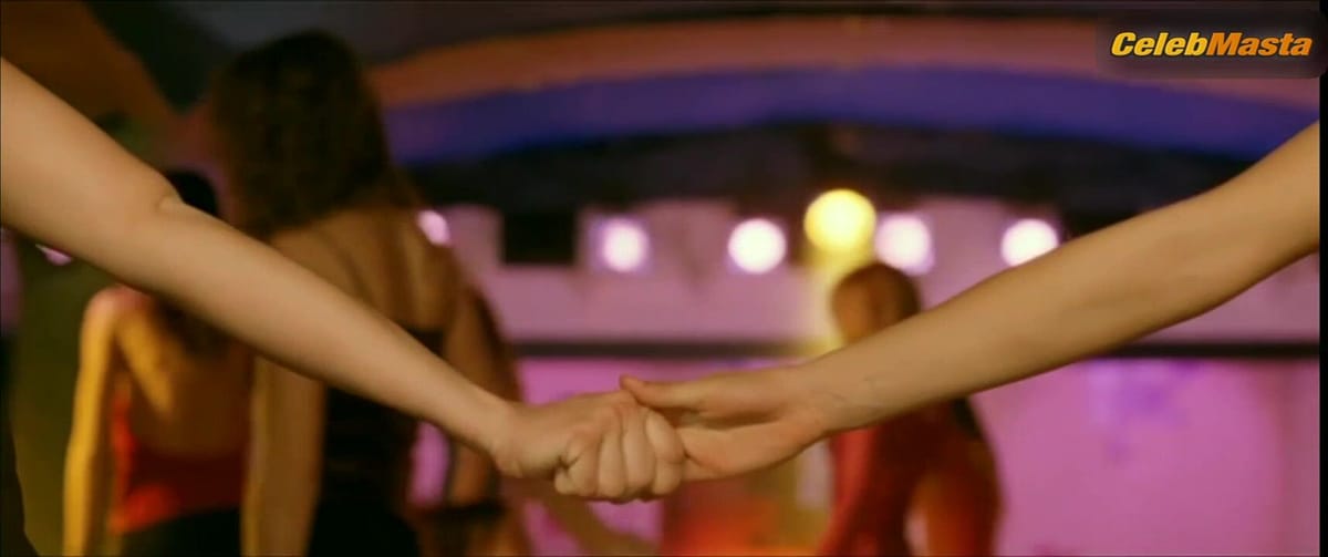 Pilar Castro, Veronica Sanchez, Maria Esteve and Unknown Underwear Scene from Los 2 Lados De La Cama
