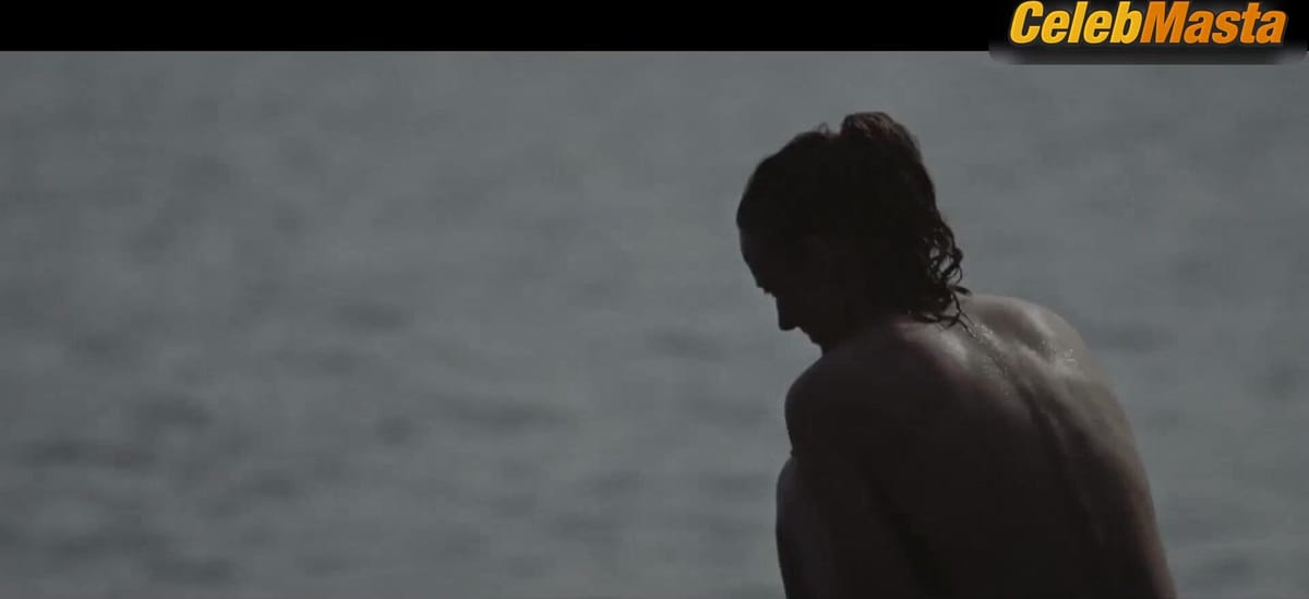 Renate Reinsve's Ass Scene from Handling The Undead