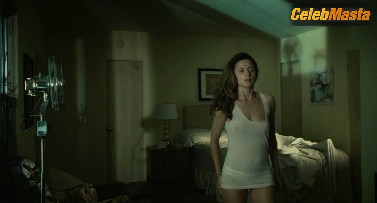 Agnieszka Grochowska's Underwear Scene in American Dream
