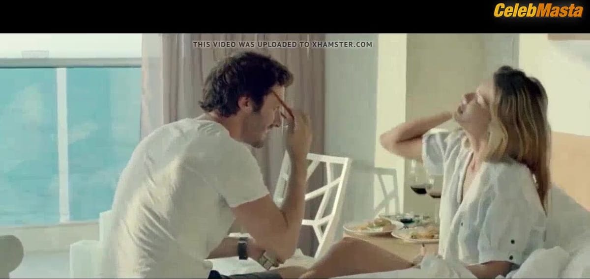 Maria Eugenia Suarez Underwear Scene from Terapia Alternativa