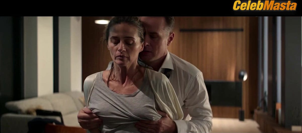Agnieszka Grochowska's Sexy Scene in Unpredictable